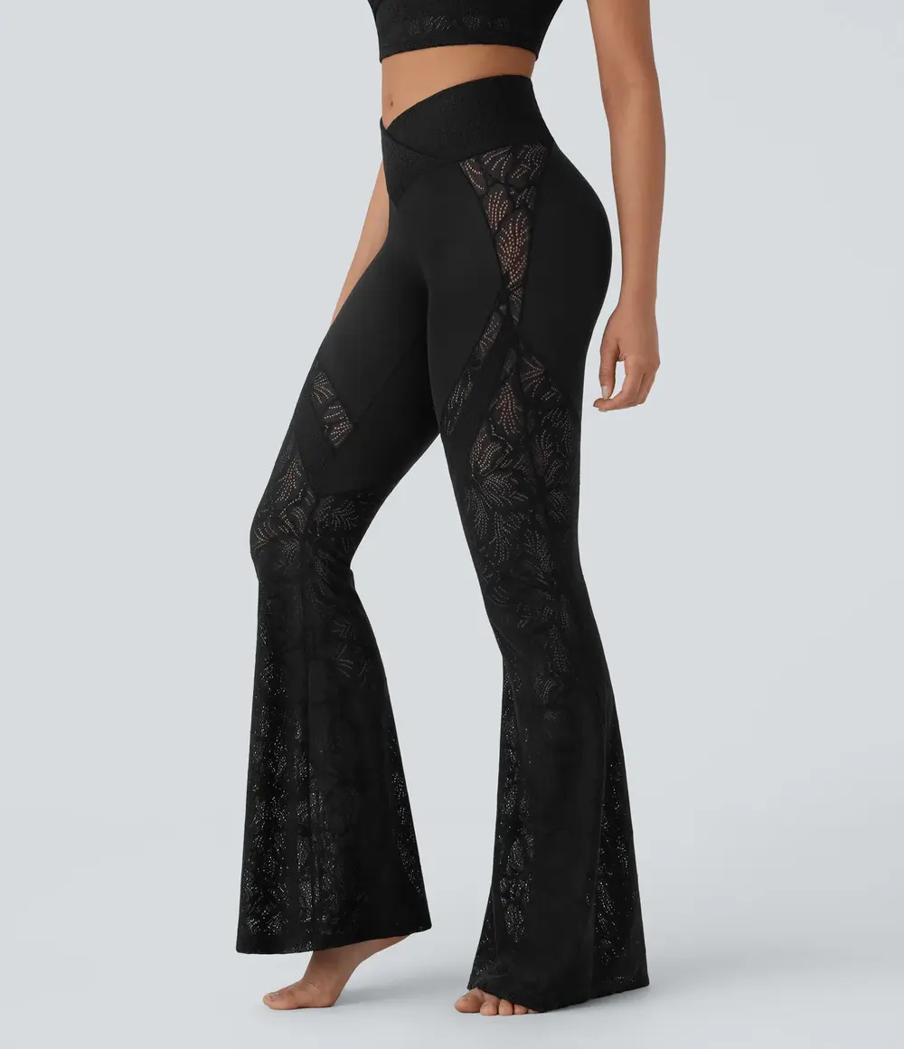 Lace-Trim Flare Leggings in Black