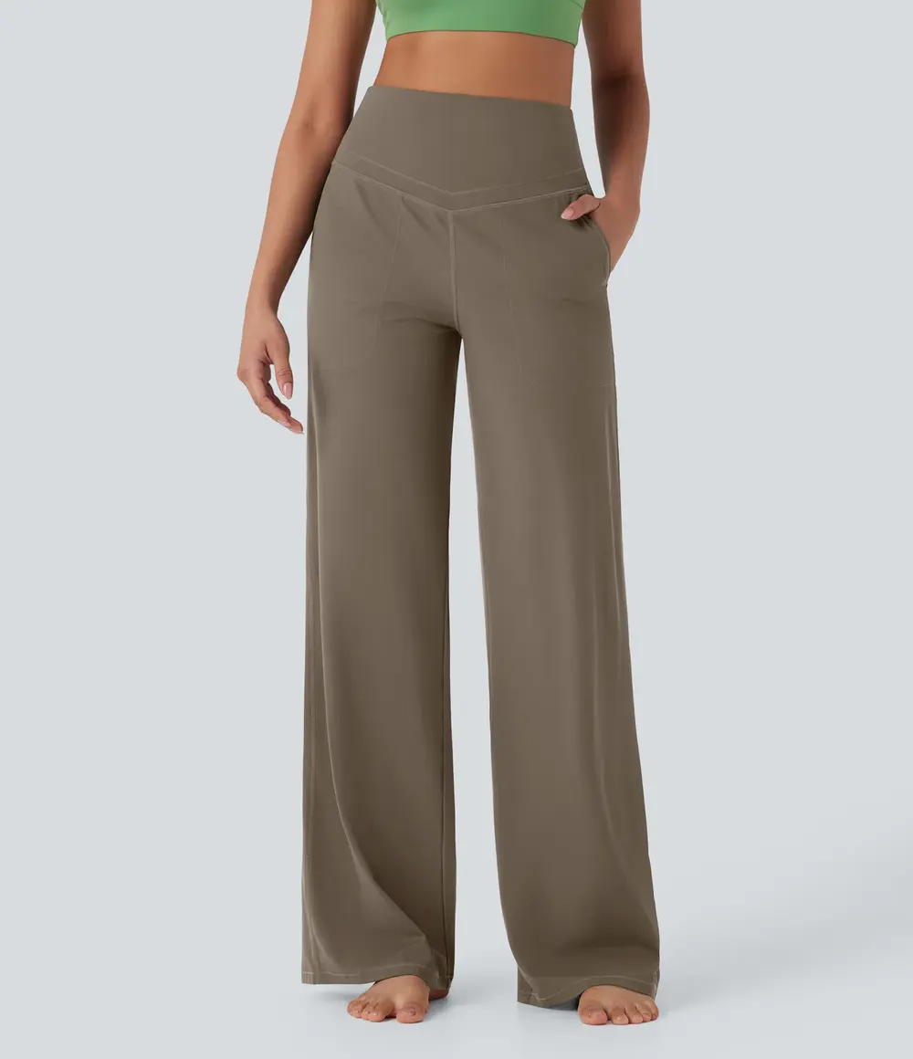 Straight-Leg Yoga Trousers in Dawn Brown