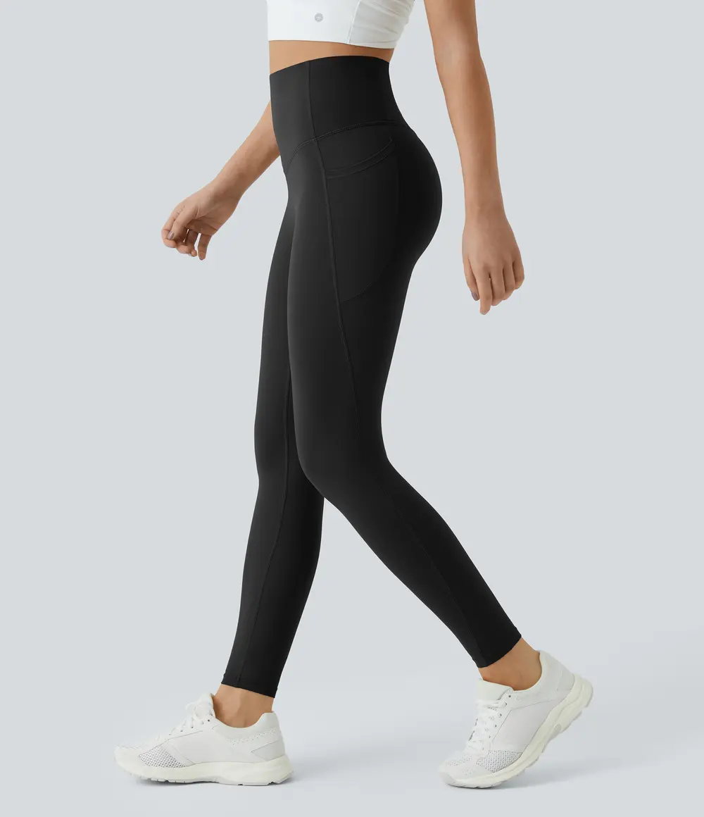Pocket Training Leggings in Black
